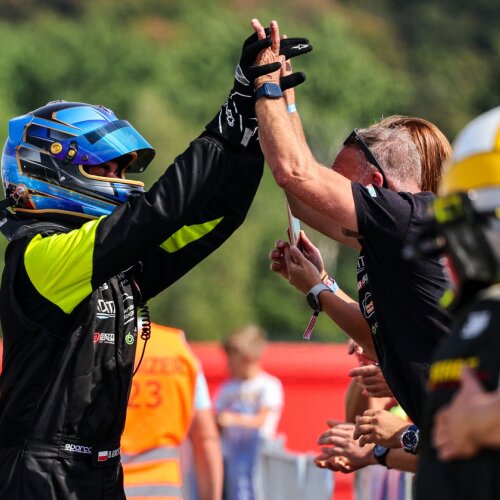 Víkendový přehled: Groszek získal titul v TCR Eastern Europe, Vialle v MX2